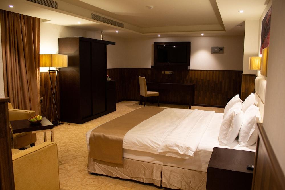 The Secure Inn Hotel Mascate Extérieur photo