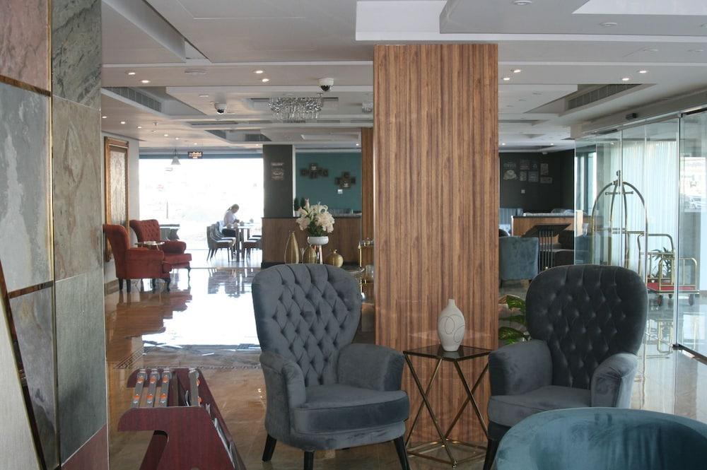 The Secure Inn Hotel Mascate Extérieur photo