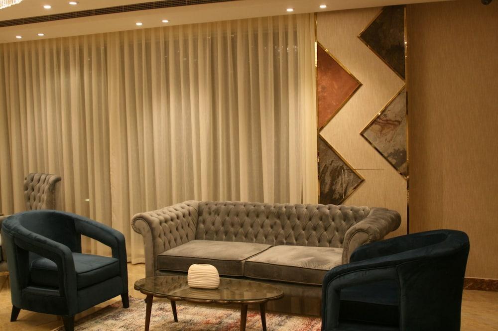 The Secure Inn Hotel Mascate Extérieur photo