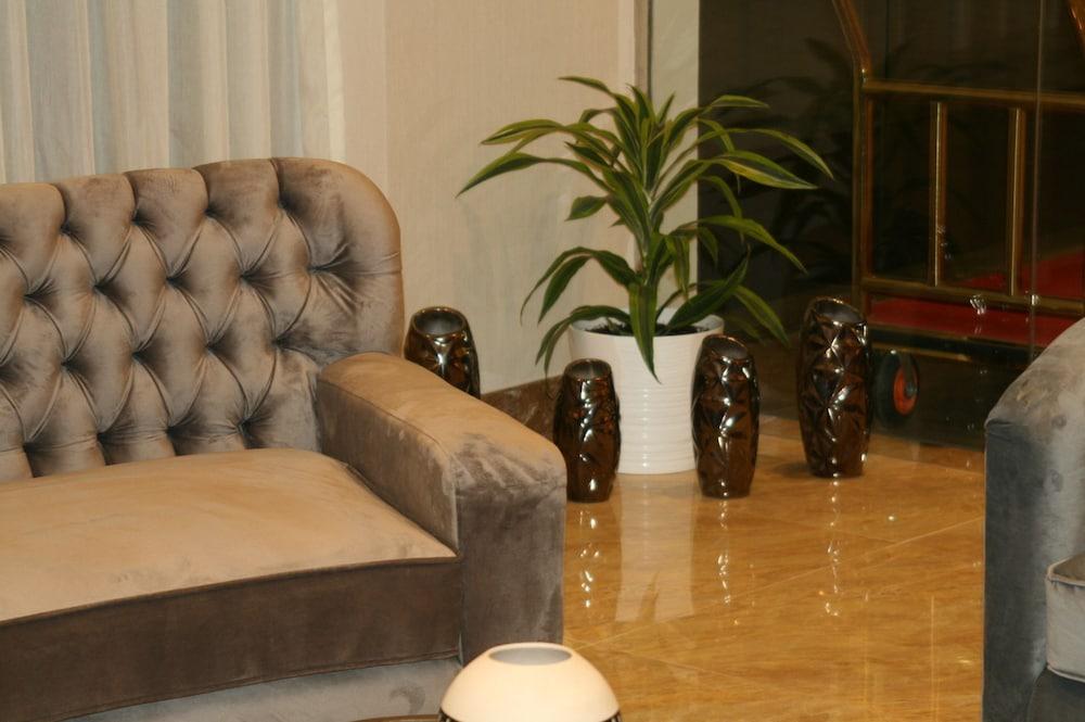 The Secure Inn Hotel Mascate Extérieur photo