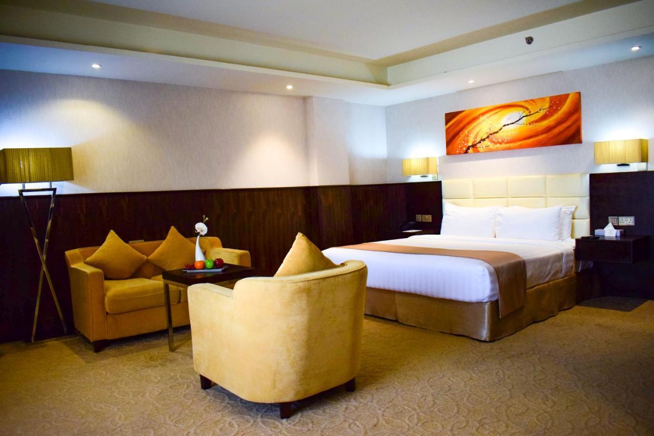 The Secure Inn Hotel Mascate Extérieur photo
