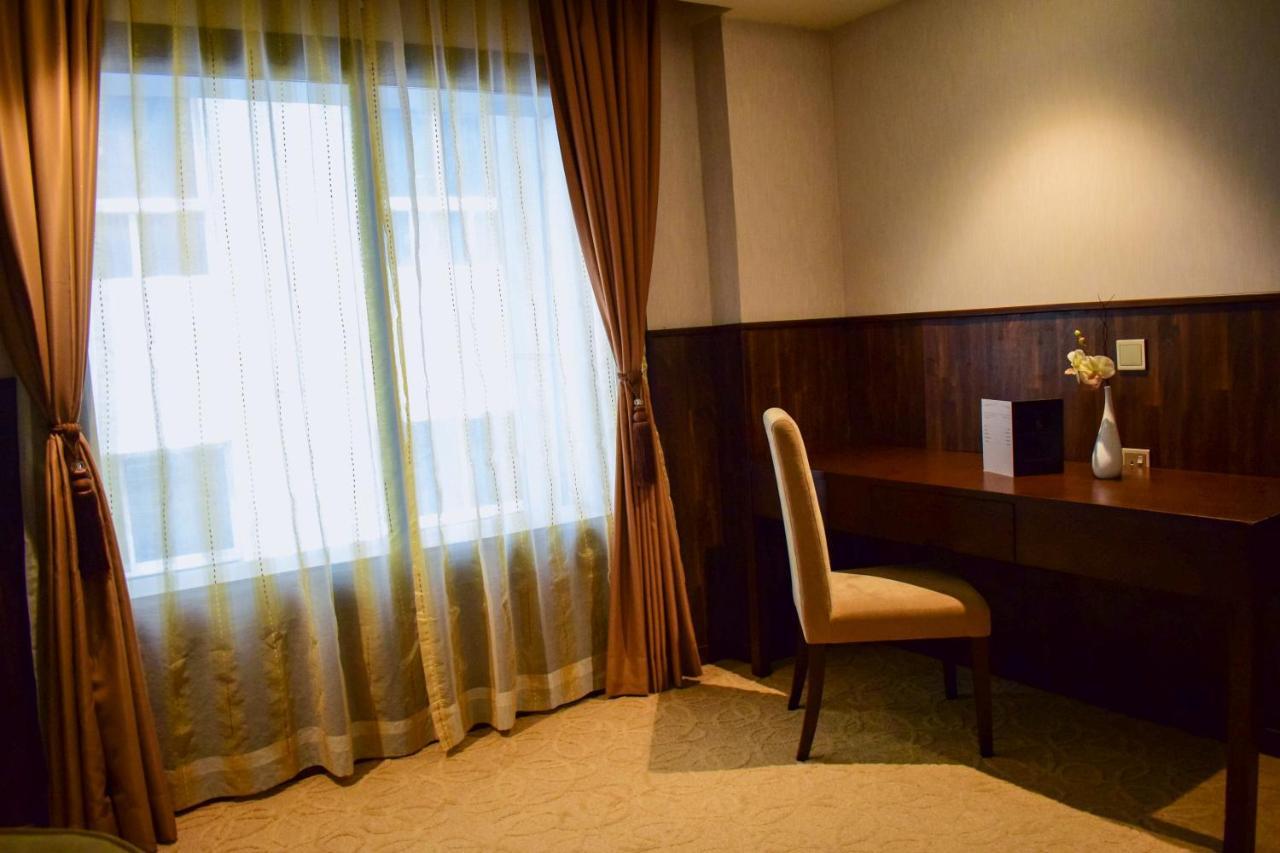 The Secure Inn Hotel Mascate Extérieur photo