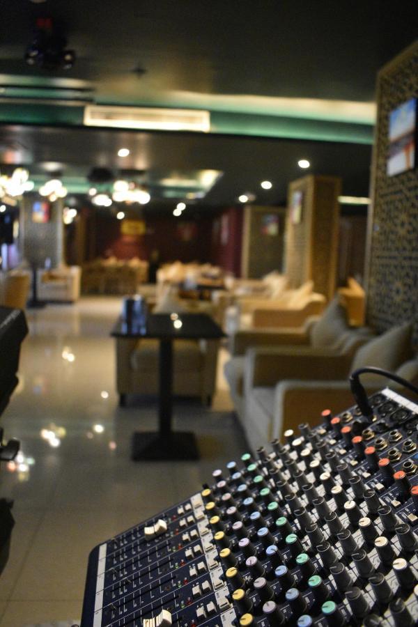 The Secure Inn Hotel Mascate Extérieur photo
